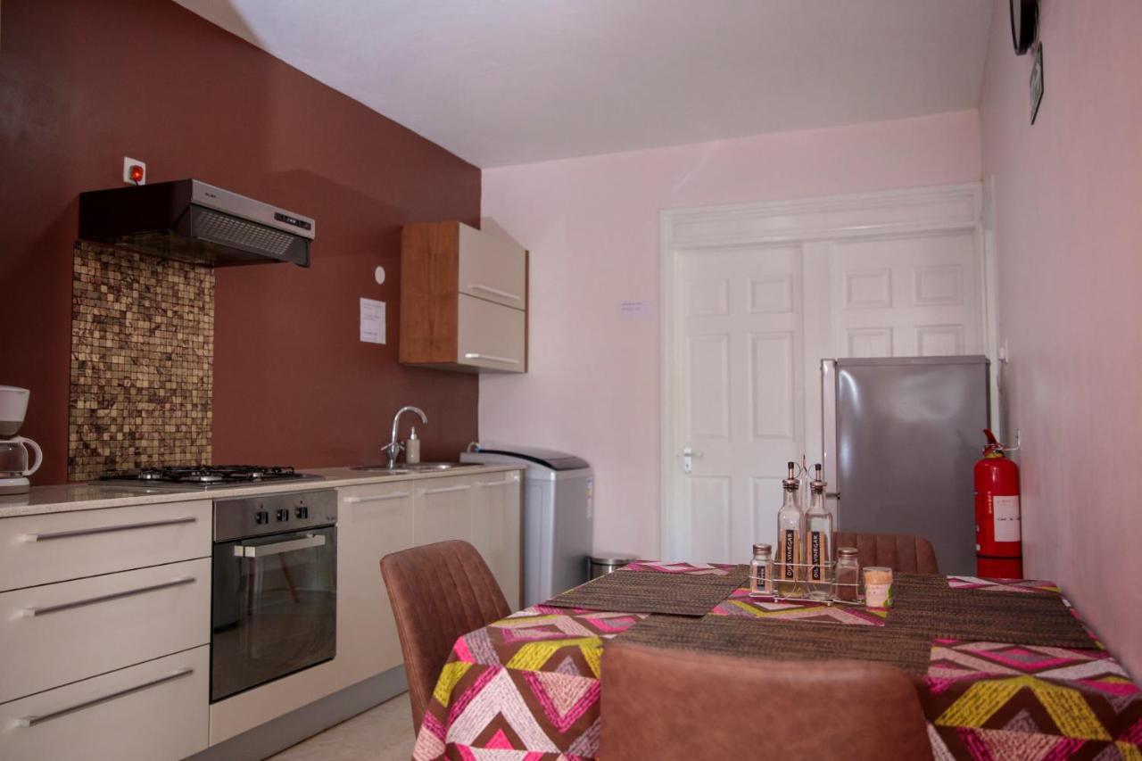 Lotus Villa Sun Apartment Flic en Flac Bagian luar foto