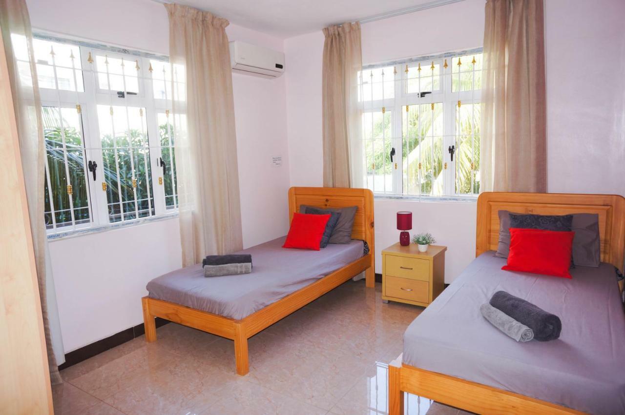 Lotus Villa Sun Apartment Flic en Flac Bagian luar foto