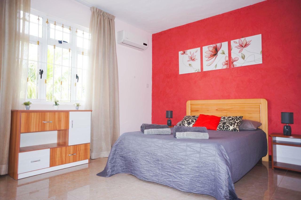 Lotus Villa Sun Apartment Flic en Flac Bagian luar foto